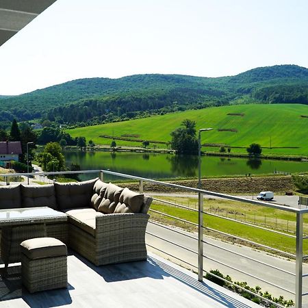Luxury Villa Moravany nad Váhom Exteriör bild
