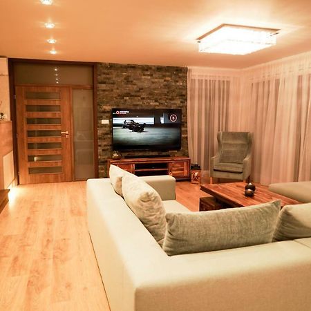 Luxury Villa Moravany nad Váhom Exteriör bild