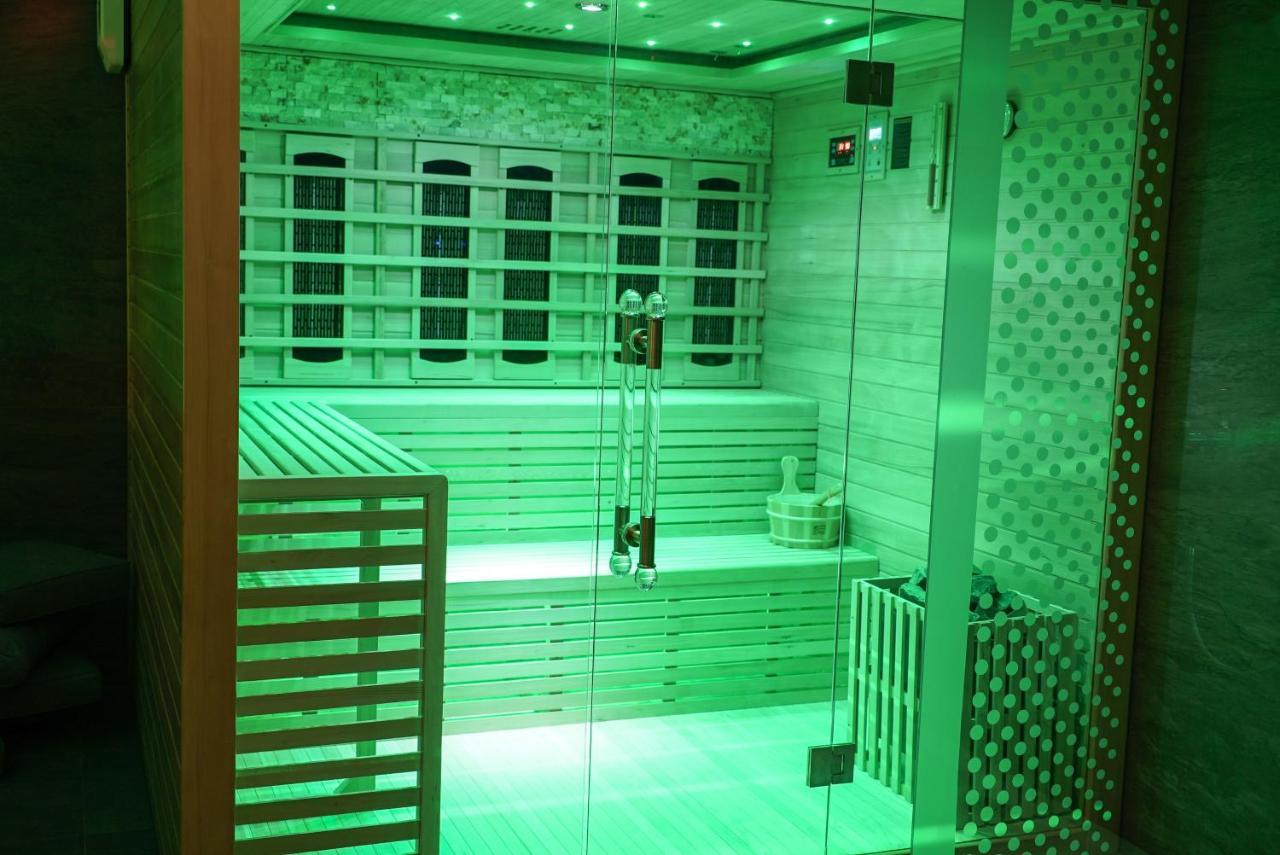 Luxury Villa Moravany nad Váhom Exteriör bild