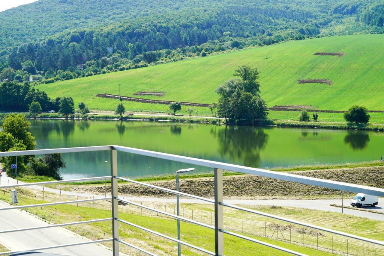 Luxury Villa Moravany nad Váhom Exteriör bild