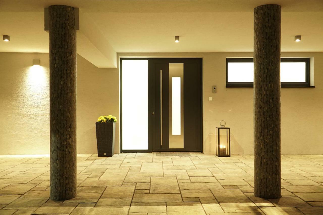 Luxury Villa Moravany nad Váhom Exteriör bild